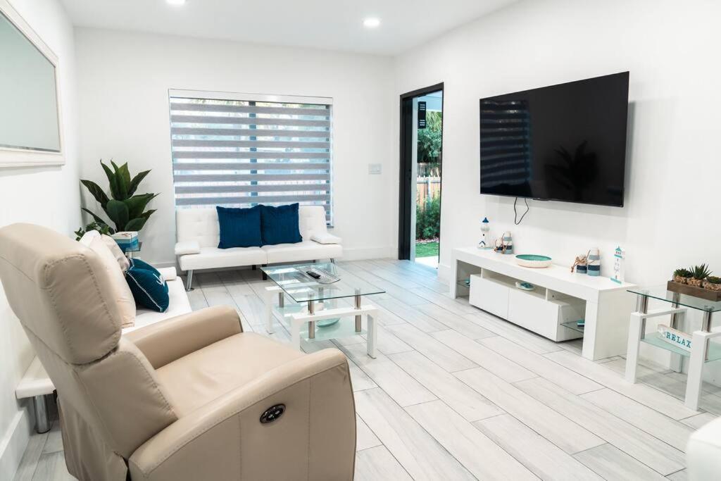 Vila Luxury Retreat 3B ,2Ba Pool , Coral Gables Center Miami Exteriér fotografie