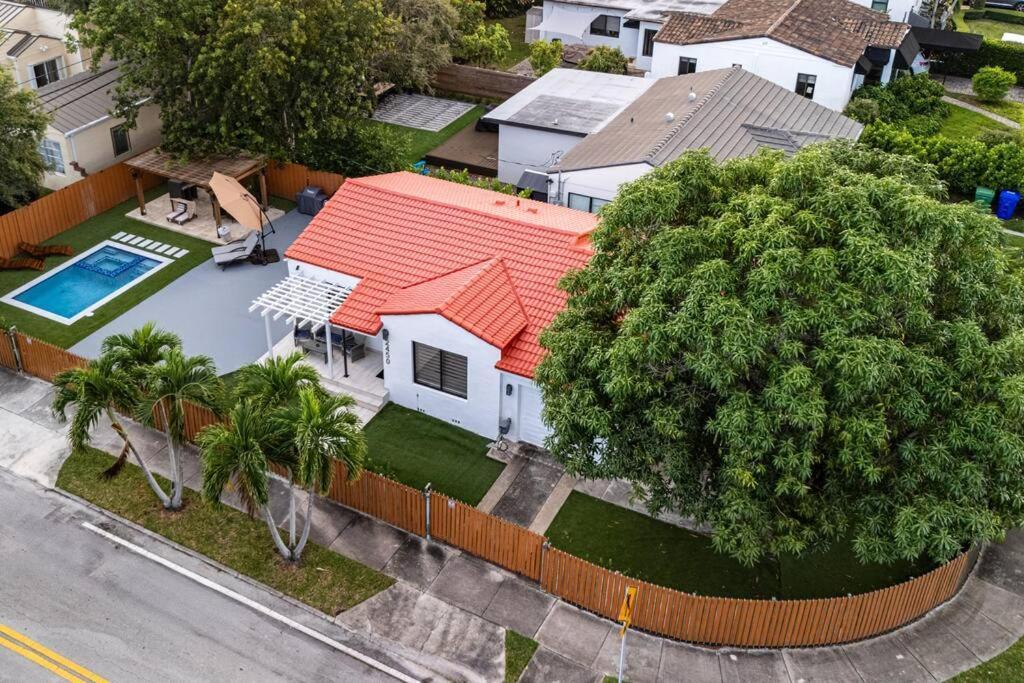 Vila Luxury Retreat 3B ,2Ba Pool , Coral Gables Center Miami Exteriér fotografie